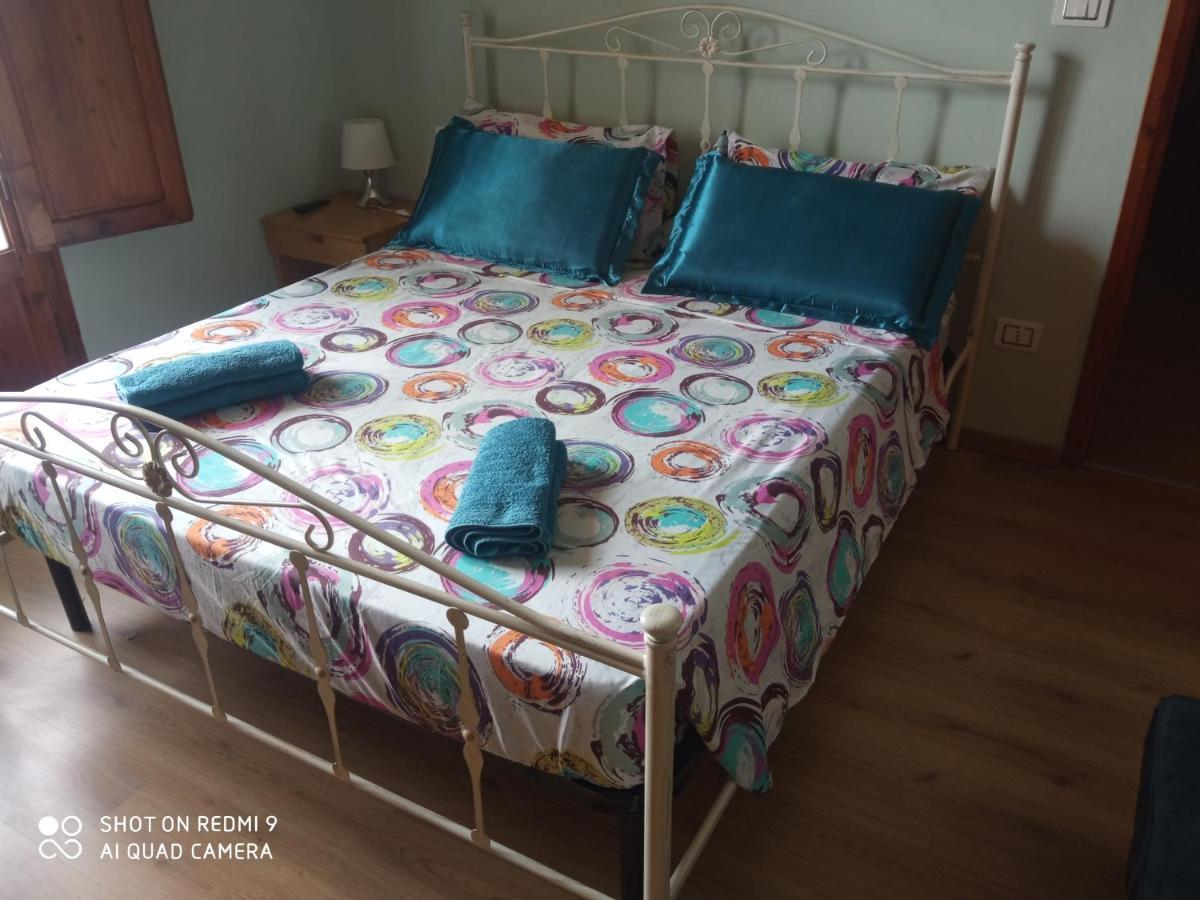 King Private Room Tra Arte Mare Campagna 恩波利 外观 照片