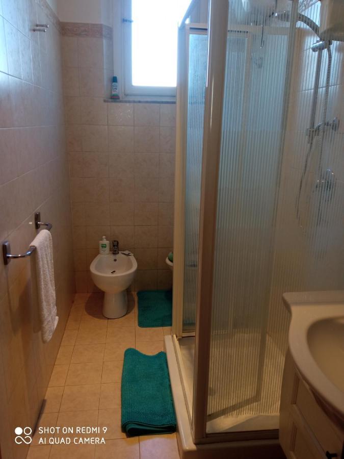 King Private Room Tra Arte Mare Campagna 恩波利 外观 照片